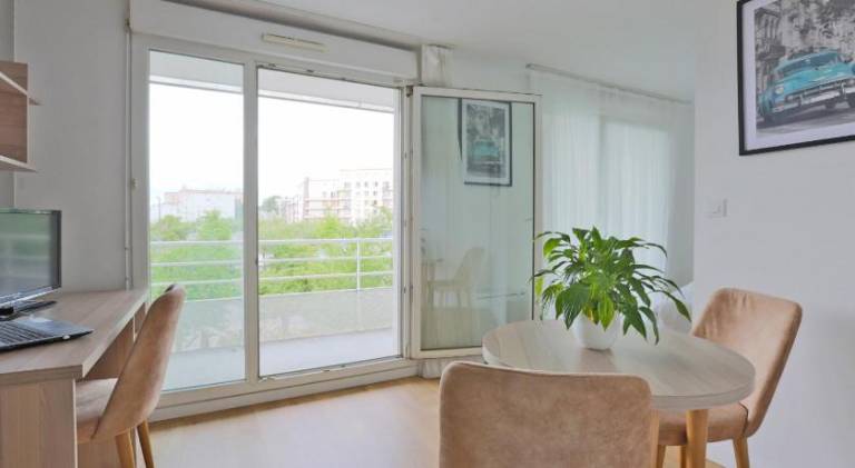Serviced apartment for 127 persons — photo 3