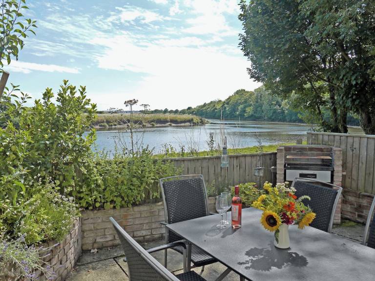 Cottage Amble