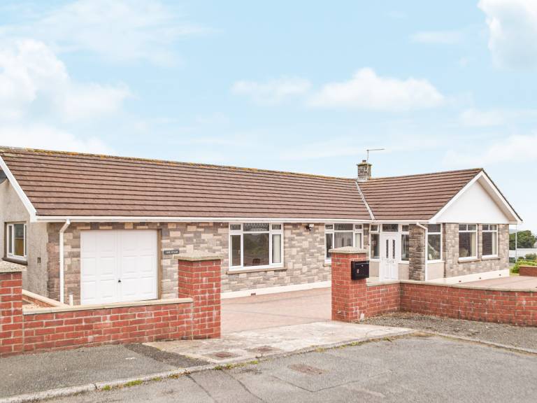 Cottage  Fishguard