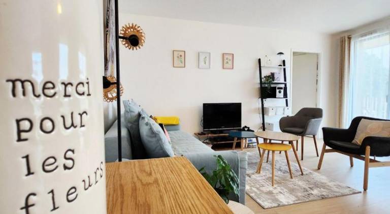 Apartment with 3 rooms for 8 persons in Senlis