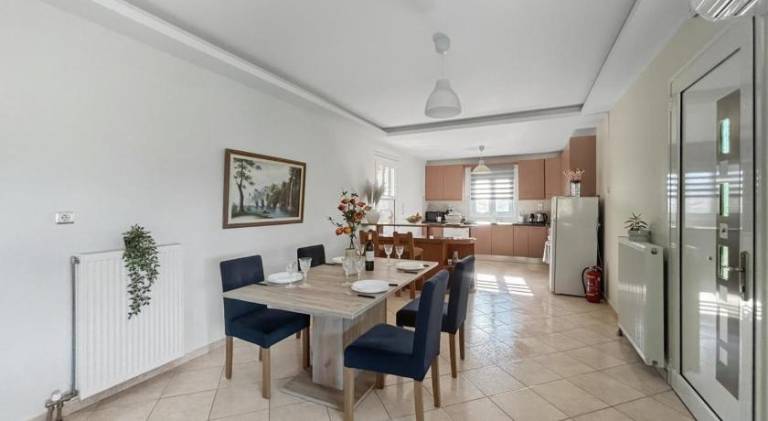 Fully equipped apartment with garden, patio & BBQ | Suitable for remote work | Dogs allowed — photo 2