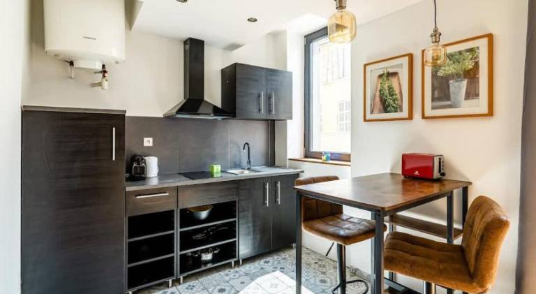 Cosy et spacieux T2 en ville - paradis centre-ville — photo 3
