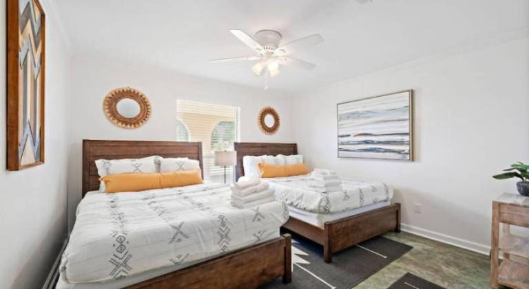 Fully equipped ample vacation home with private pool, grill & garden | Suitable for remote work | Pets allowed — photo 2
