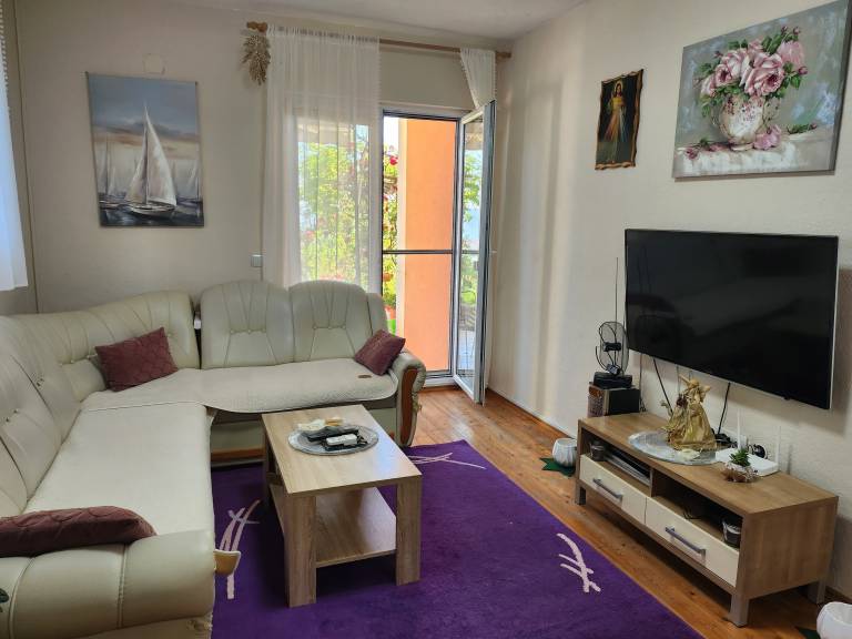 Two bedroom apartment with terrace and sea view Kaštel Stari, Kaštela (A-24406-a) — photo 2