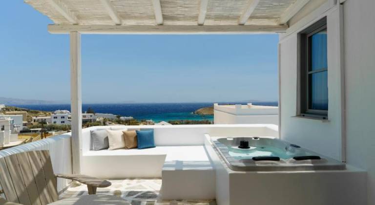 Mr and Mrs White Tinos — photo 2