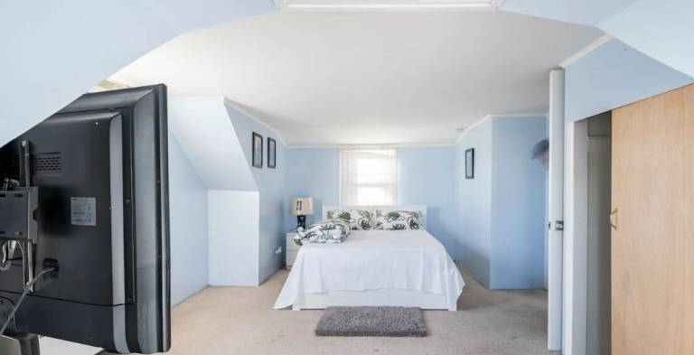 Apartment  North New Hyde Park