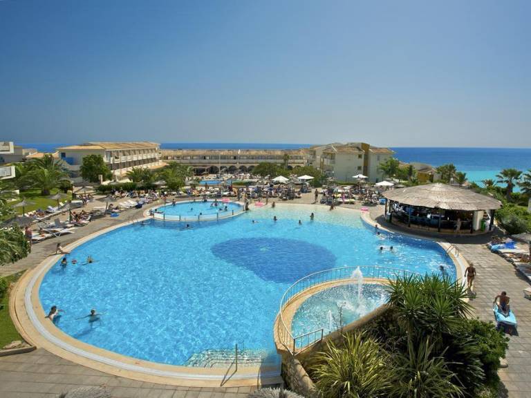 Resort Cala Anguila-Cala Mendia