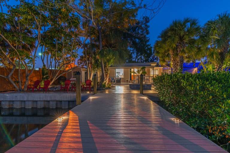 Children-friendly house with private pool, garden & barbeque | Water view | Pet-friendly — photo 4