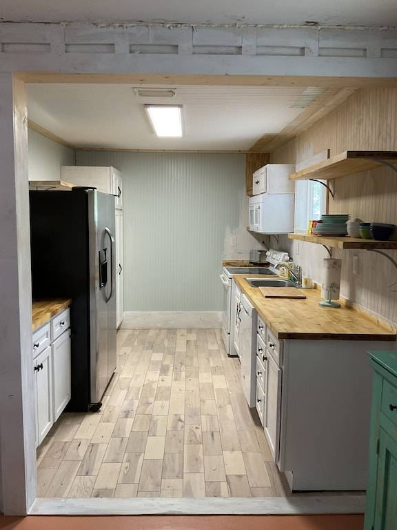 Cabin Foley