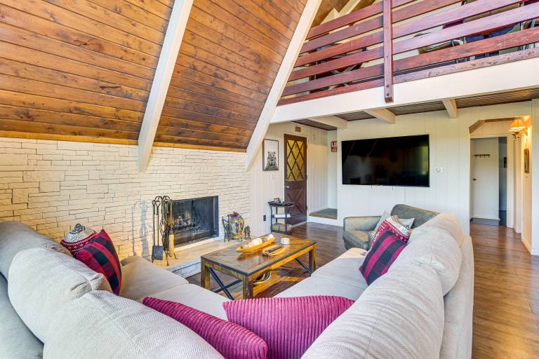 Family-Friendly Lake Arrowhead Cabin w/ Game Room! — photo 5