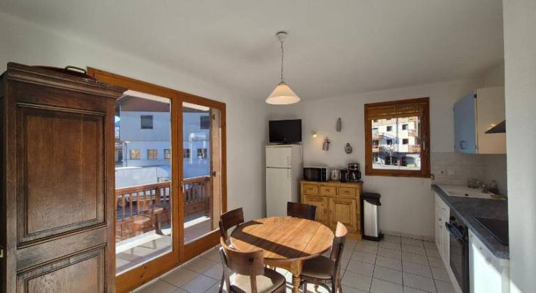 Rental apartment with 2 rooms for 6 persons — photo 3