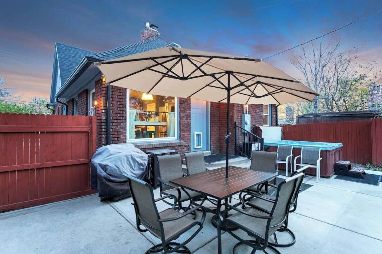 House  Sunnyside East