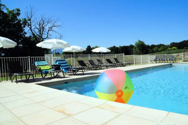 Rental apartment with terrace & sauna in Valbonne