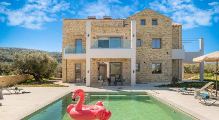 Villa with pool in Kissamos
