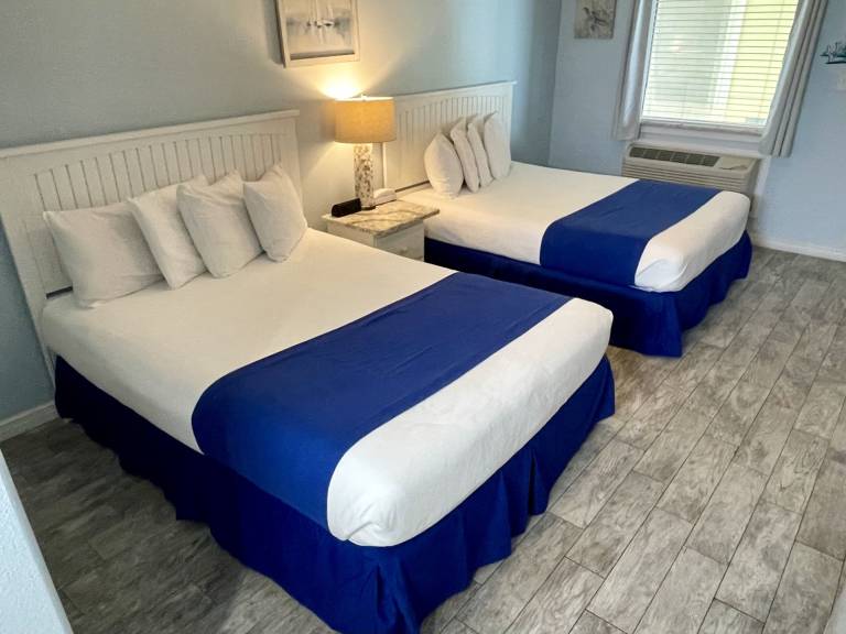 Condo with 1 room for 4 persons — photo 3