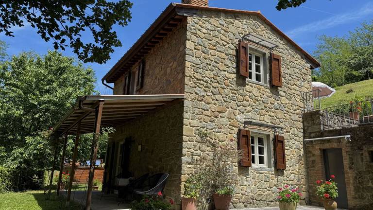 Farm with garden, private pool & terrace in Pistoia