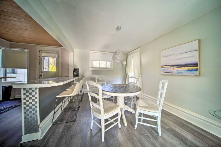Historic Family Home 2 Mi to Lake Erie & Zoo! — photo 2