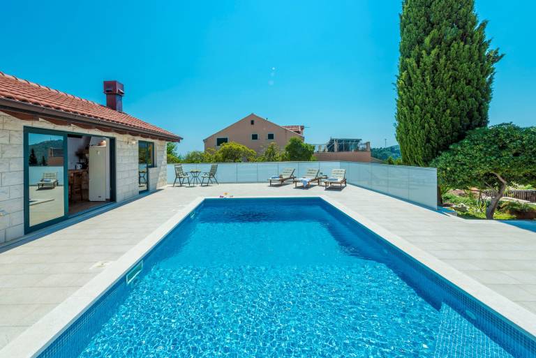Villa with yard & patio | Sea view in Dubrovnik