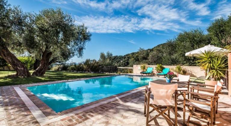 Βίλα  Παραλία Άγιος Γεώργιος