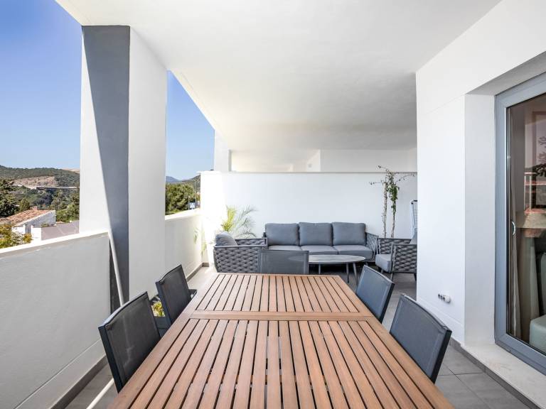 Child-friendly pleasant apartment with yard, patio & pool | Dogs allowed — photo 2