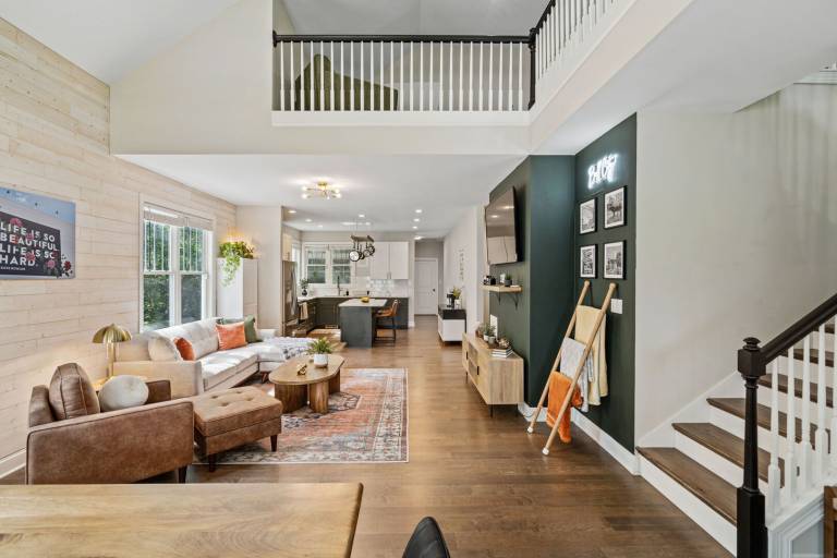 Vacation home with terrace & garden — photo 3