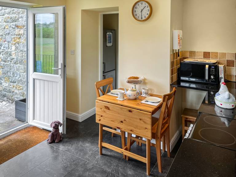 Child-friendly charming cottage with garden | Dogs allowed — photo 4