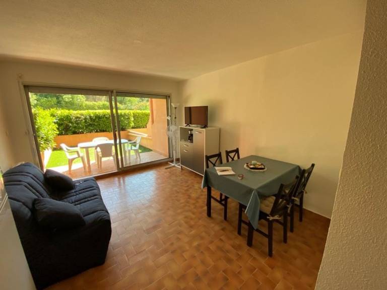 Rental apartment with garden & pool | Beach nearby | Pets are welcome — photo 5