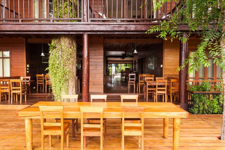 Riverhouse Hotel The Teak House