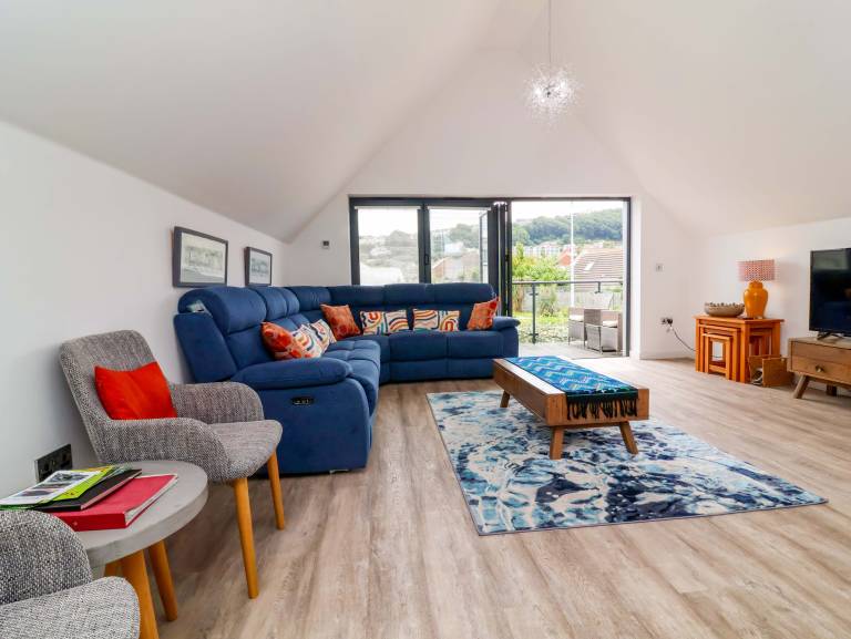 Child-friendly beautiful cottage with garden, barbeque & hot tub | Beach view | Pet-friendly — photo 5