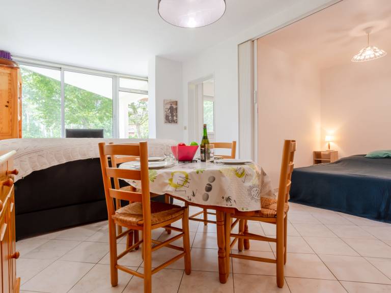 Holiday apartment with terrace — photo 2