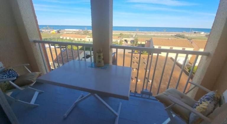 Holiday apartment with pool in Torreilles