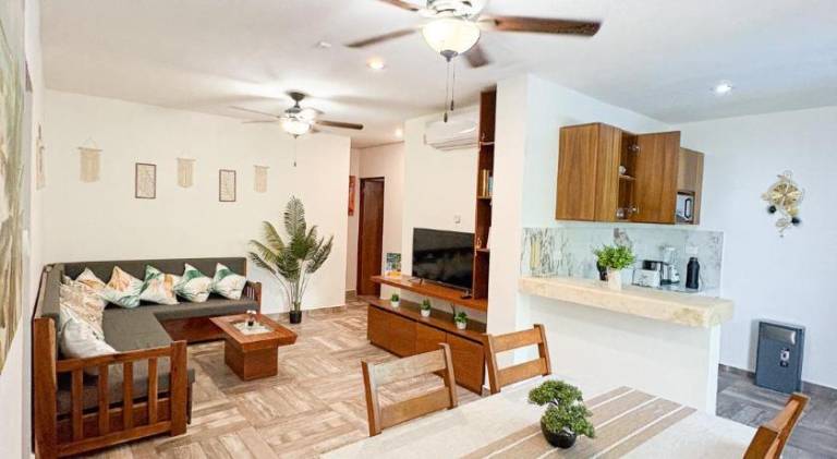 Modern 2BR Apt-3 Baths-Pool-Wi-Fi-Steps to Beach — photo 4