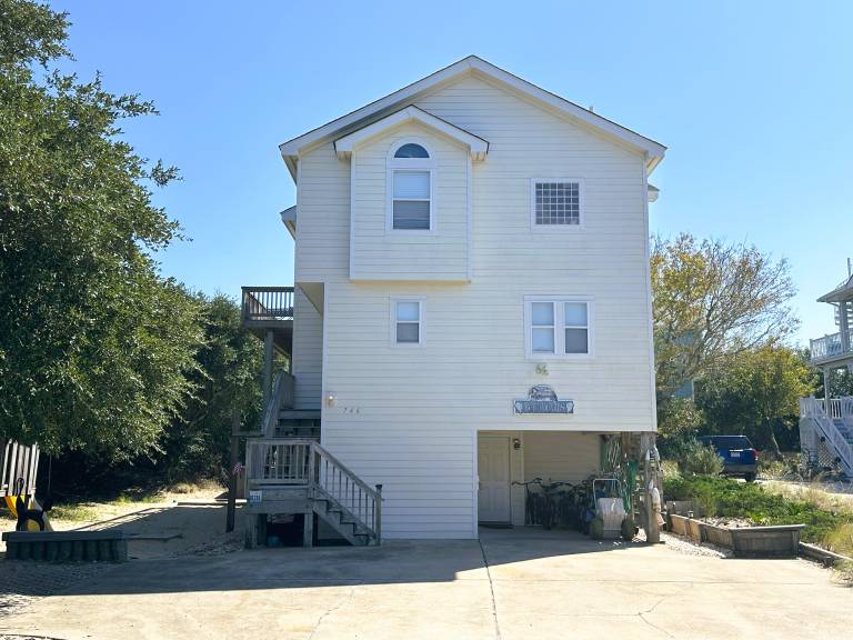 House with BBQ — photo 4