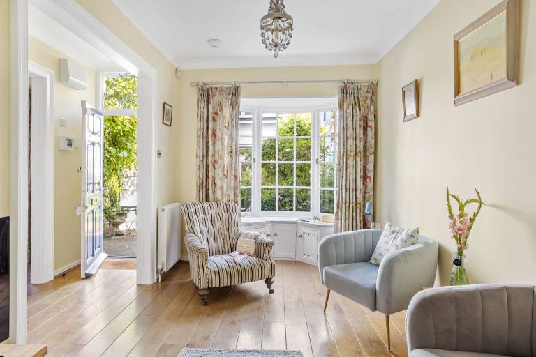 Cottage with garden | City view — photo 3