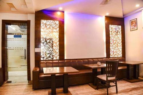 Hotel Grand Inn Near Vaishali Metro Station