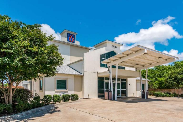 Motel 6 Cleburne, TX — photo 5