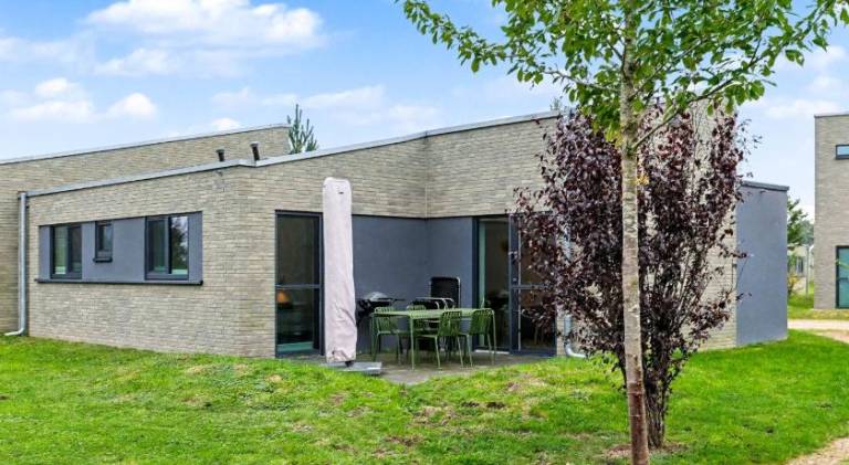 Vacation home with jacuzzi & pool in Osnabrueck