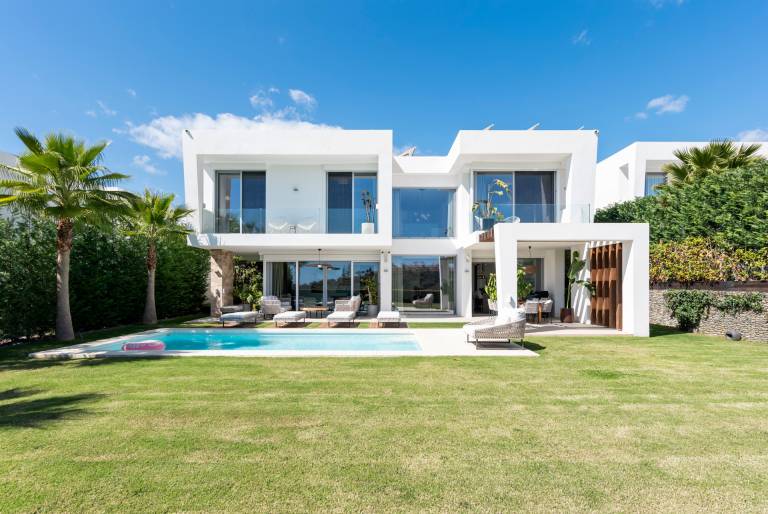 Country House 'Casa Senses' with Sea View, Wi-Fi and Air Conditioning in Marbella