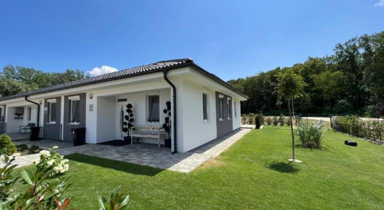 Rental apartment with jacuzzi | Dogs allowed — photo 4