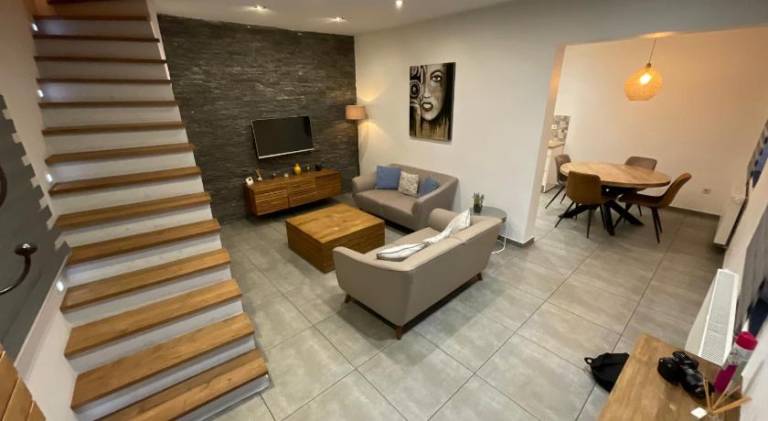 House Charleroi