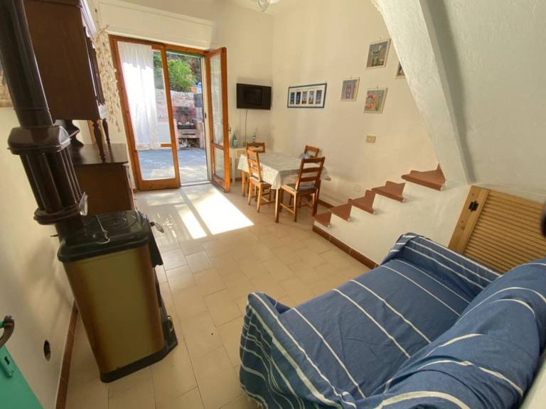 Holiday apartment with 3 rooms for 6 persons — photo 5
