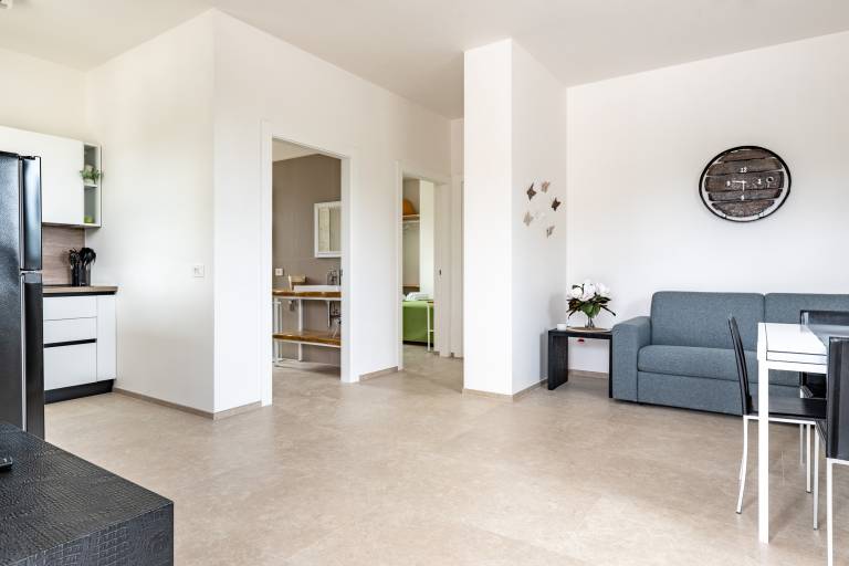 Apartment 'Flora' with Private Garden, Wi-Fi, and Air Conditioning — photo 4