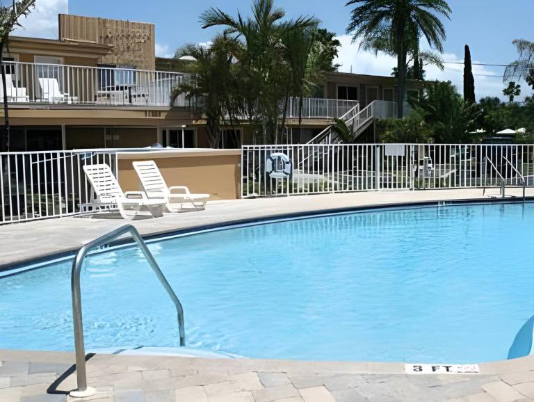 Bayside Inn and Marina in Treasure Island, FL