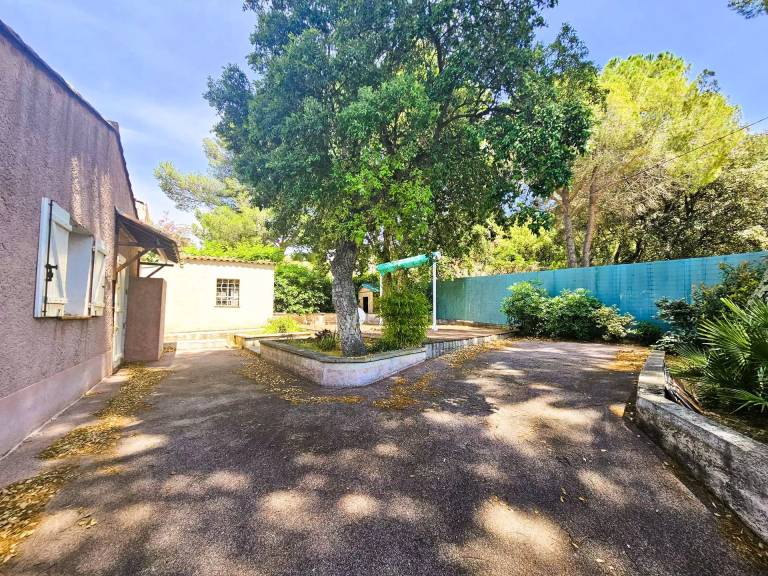 Residence 221-st Mandrier Sur Mer - 5 minutes walk from the beach, family holiday on a charming peninsula. — photo 2