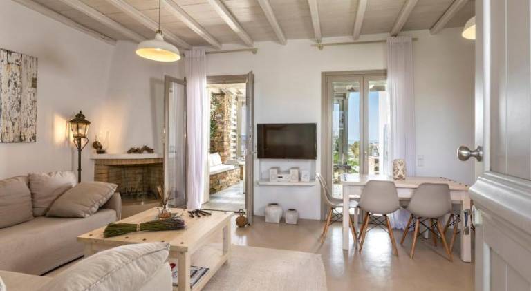 White Tinos Luxury Suites — photo 2