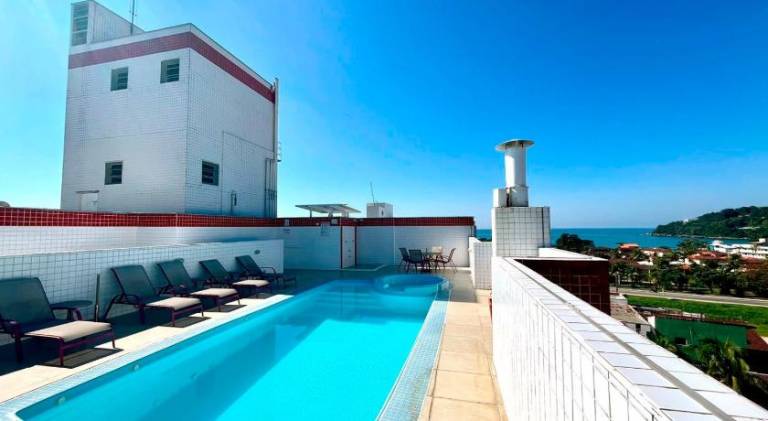 Apartamento em Ubatuba! A 100m da praia das Toninhas! in Ubatuba