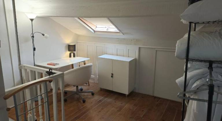 Holiday apartment with terrace — photo 4