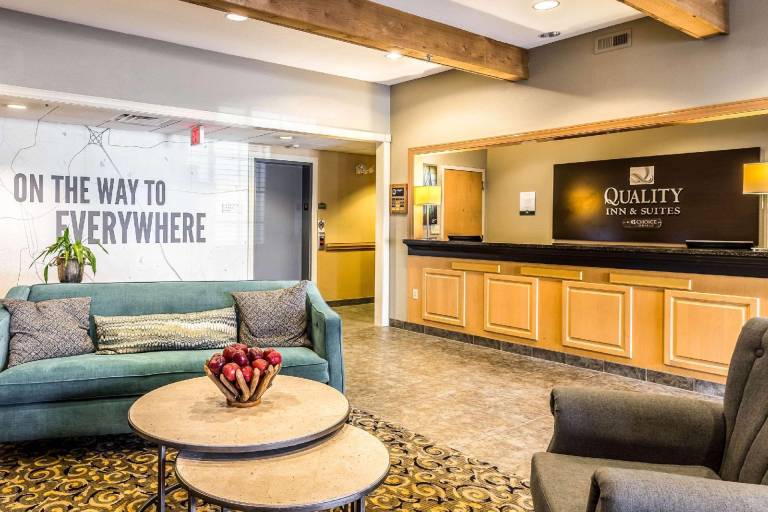 Quality Inn & Suites Hendersonville - Flat Rock — photo 5