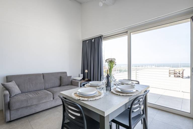 Child-friendly holiday apartment with pool | Beach view | Next to the beach | Dogs allowed — photo 4
