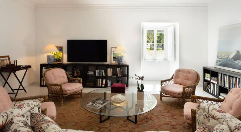 Holiday apartment with 2 rooms for 4 persons in Évora